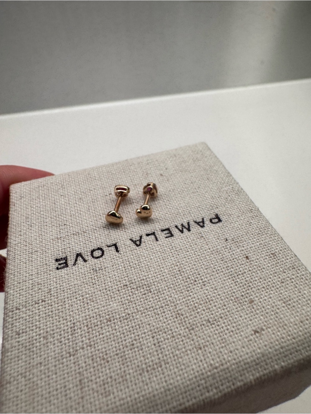 Pamela love ruby heart studs - Picture 4 of 7